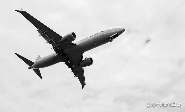 低空经济成新兴产业热点,关键在无人机应用,尤其是载人飞行汽车(图15) 低空经济成新兴产业热点,关键在无人机应用,尤其是载人飞行汽车(图15)