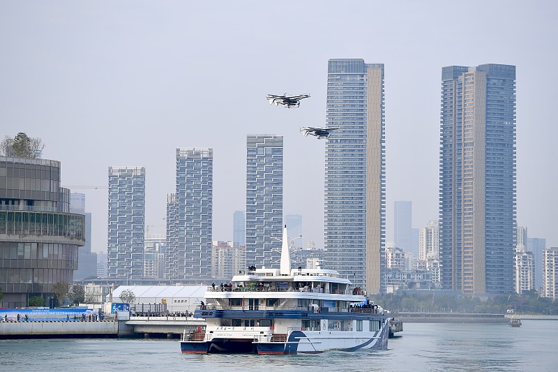 低空经济会是下一个风口吗?(图2) 低空经济会是下一个风口吗?(图2)
