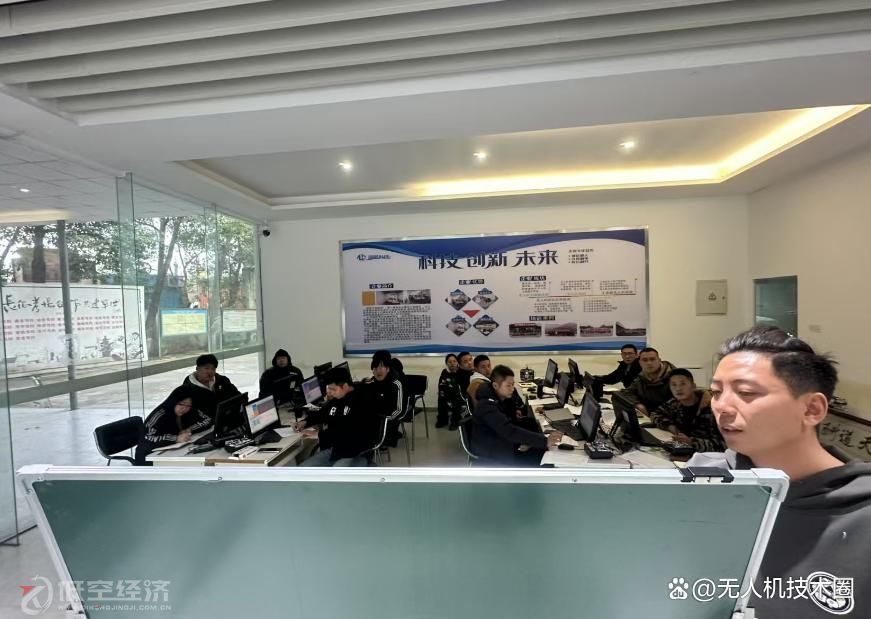 无人机飞手考证难度增加,实操、地面站教学技术详解(图2) 无人机飞手考证难度增加,实操、地面站教学技术详解(图2)