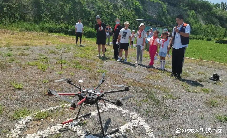 低空经济探索,无人机春季研学活动详解(图3) 低空经济探索,无人机春季研学活动详解(图3)
