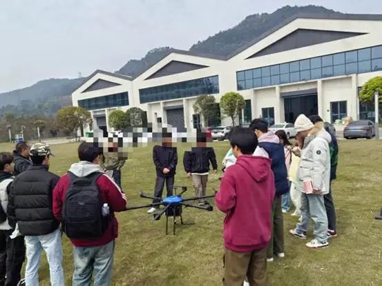 无人机教员为何成“稀缺物种”?揭开行业爆发背后的隐秘断层(图3) 无人机教员为何成“稀缺物种”?揭开行业爆发背后的隐秘断层(图3)