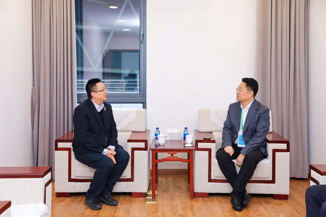 国家会展中心(上海)与中航机载系统有限公司 达成2026国际低空经济博览会参展共识(图1) 国家会展中心(上海)与中航机载系统有限公司 达成2026国际低空经济博览会参展共识(图1)