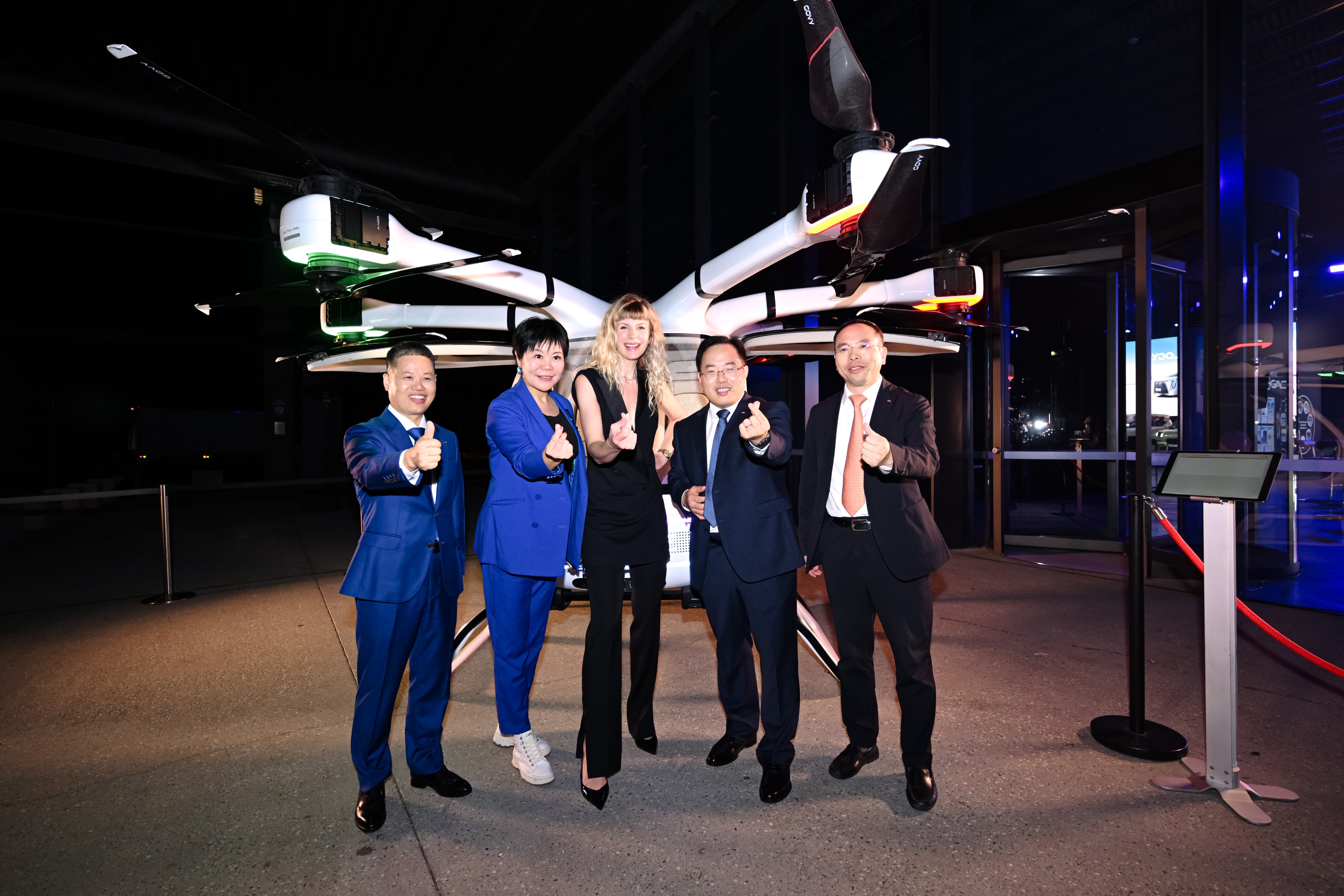 中国低空技术惊艳南半球!广汽高域GOVY AirCab 飞行汽车亮相澳洲(图1) 中国低空技术惊艳南半球!广汽高域GOVY AirCab 飞行汽车亮相澳洲(图1)