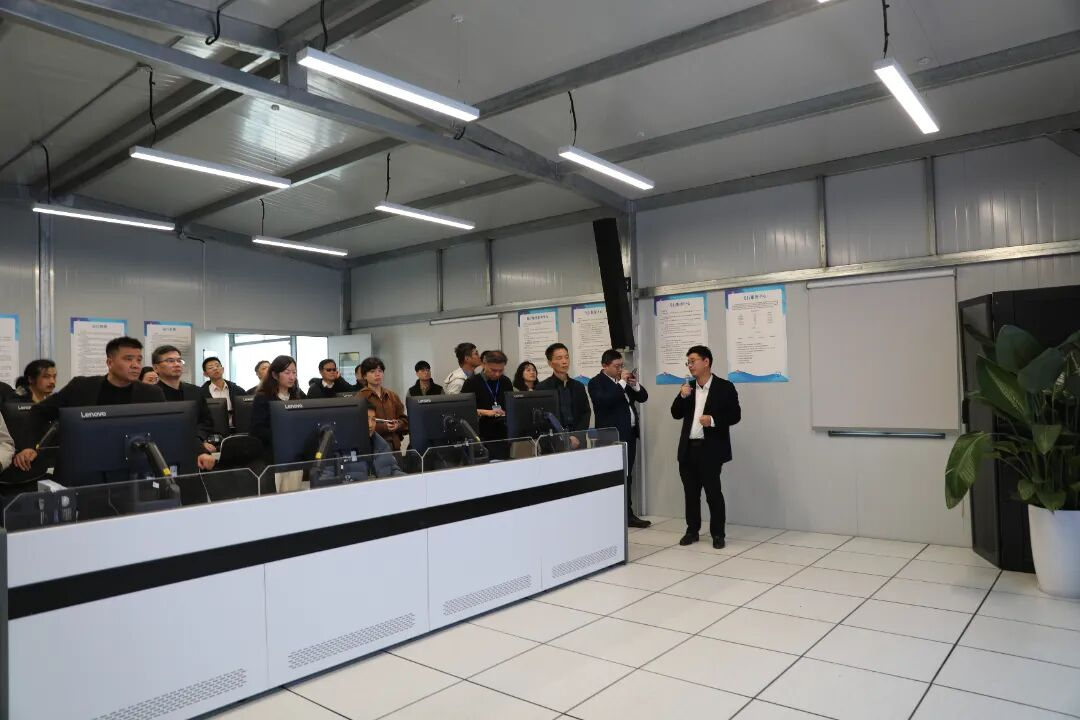 苏锡常通低空经济一体化发展工作现场会在昆山召开(图1) 苏锡常通低空经济一体化发展工作现场会在昆山召开(图1)