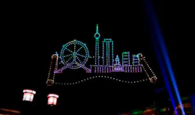 3000架无人机三地联动！天津打造全国首个城市级无人机跨年表演IP