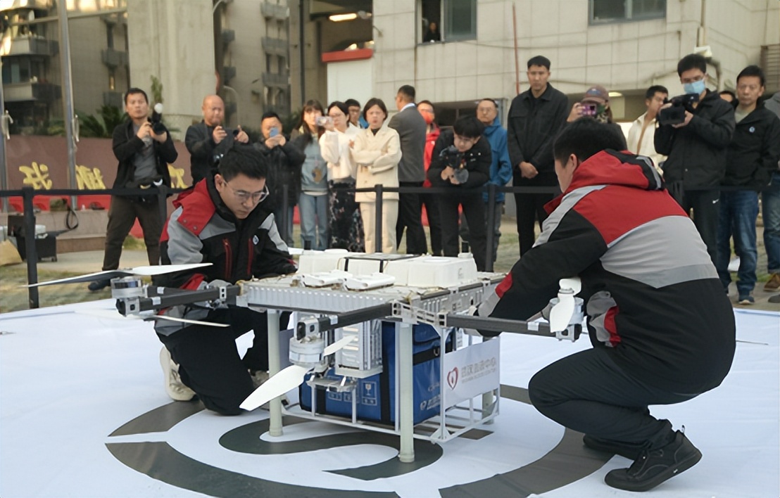 标准筑基 天空赋能 激活低空经济发展新动能 ——《武汉市低空经济标准体系建设指南（V1.0）》正式发布(图4)