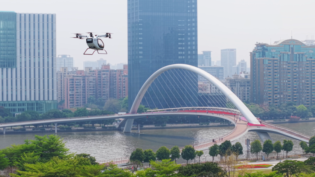 低空经济实景落地!抬头见高域:从广州新中轴线起飞(图3) 低空经济实景落地!抬头见高域:从广州新中轴线起飞(图3)