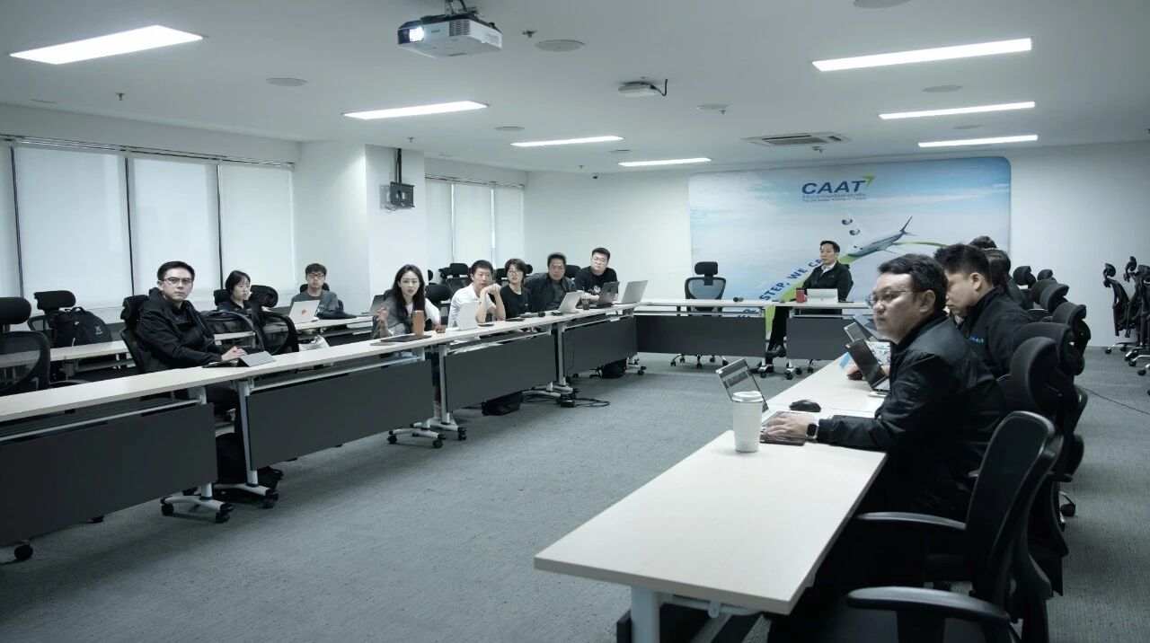 亿航智能与泰国副总理及交通部、民航局高层会谈 ，加速泰国eVTOL立体交通商业化生态建设(图4)