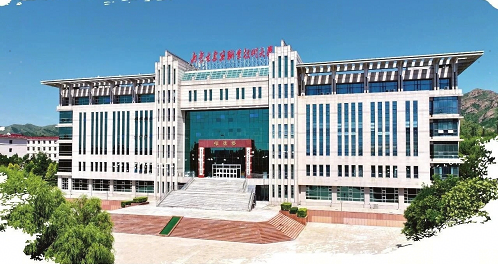 产教融合“飞”出新高度:丰翼科技与内蒙古建筑职业技术大学签署校企合作协议(图2) 产教融合“飞”出新高度:丰翼科技与内蒙古建筑职业技术大学签署校企合作协议(图2)