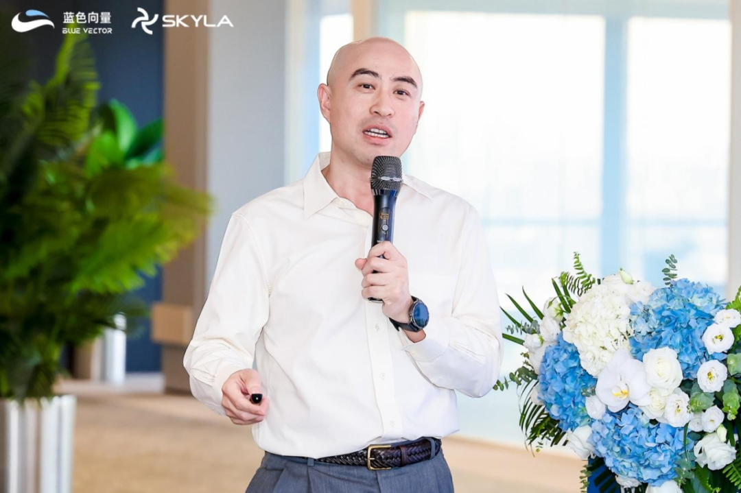 蓝色向量发布IIS智能集成系统架构,推动中国eVTOL产业围绕软件定义飞机与开放式电子电气架构共建开放生态丨低空企业(图3) 蓝色向量发布IIS智能集成系统架构,推动中国eVTOL产业围绕软件定义飞机与开放式电子电气架构共建开放生态丨低空企业(图3)