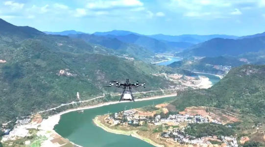 竹山县将低空经济从概念落地为惠民实招(图1) 竹山县将低空经济从概念落地为惠民实招(图1)