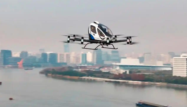 中国低空经济“第一城”易主,7.6万家低空企业、1.5万亿市场(图1) 中国低空经济“第一城”易主,7.6万家低空企业、1.5万亿市场(图1)