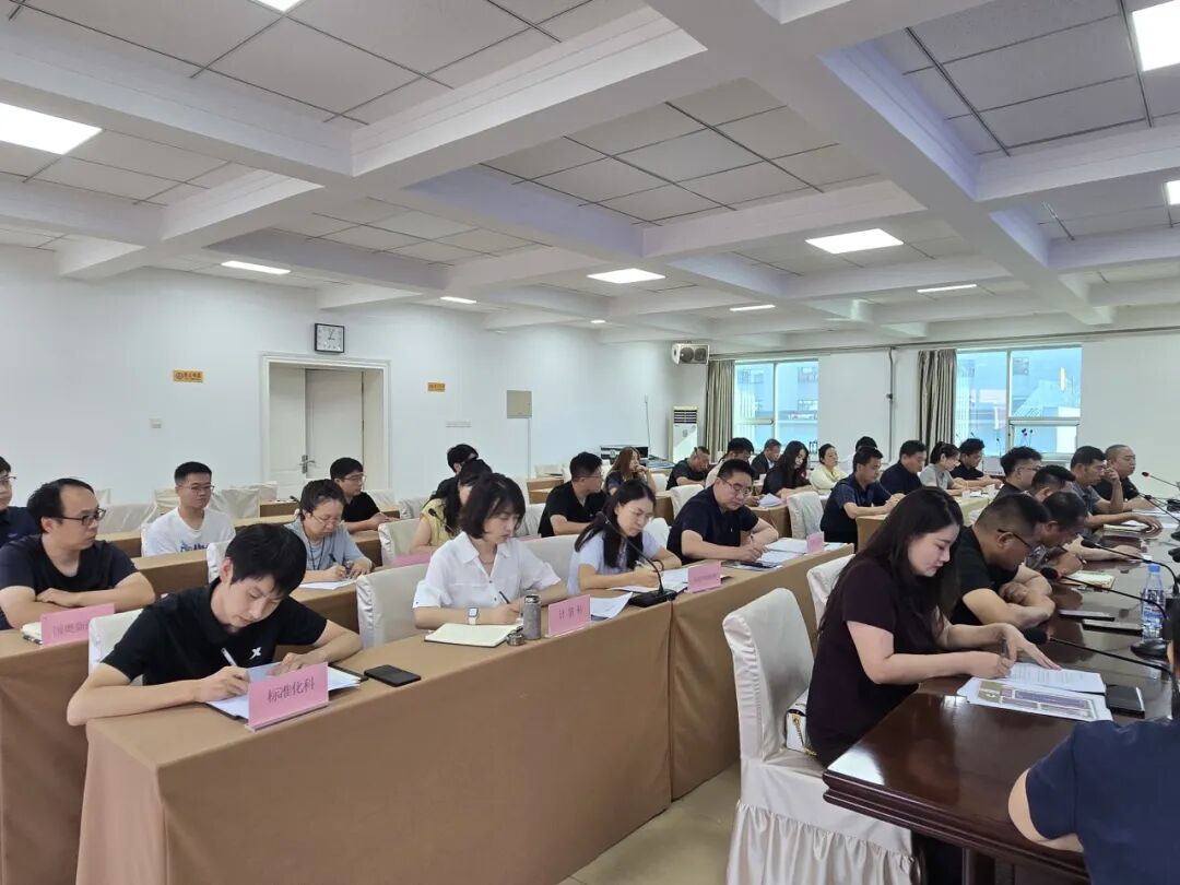 保定市市场监督管理局“点单式”服务助力低空经济发展(图3) 保定市市场监督管理局“点单式”服务助力低空经济发展(图3)