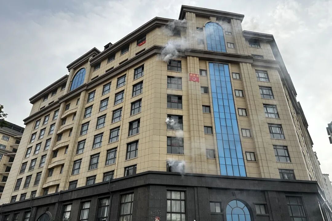 空地协同 科技赋能 | 华启天成参演河南全省消防救援队伍养老机构灭火救援教学式实战演练(图3) 空地协同 科技赋能 | 华启天成参演河南全省消防救援队伍养老机构灭火救援教学式实战演练(图3)