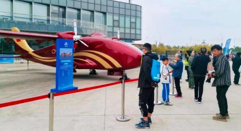 新朋老友赴约英雄城!2026南昌航空盛会开启产业新对话(图2) 新朋老友赴约英雄城!2026南昌航空盛会开启产业新对话(图2)
