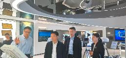 浙江警官职业学院院长严浩仁一行调研杭州低空公司