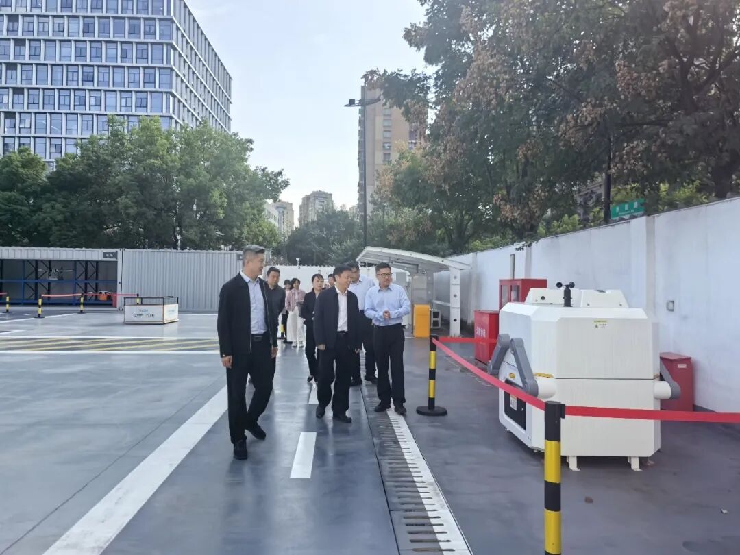 浙江警官职业学院院长严浩仁一行调研杭州低空公司(图2) 浙江警官职业学院院长严浩仁一行调研杭州低空公司(图2)