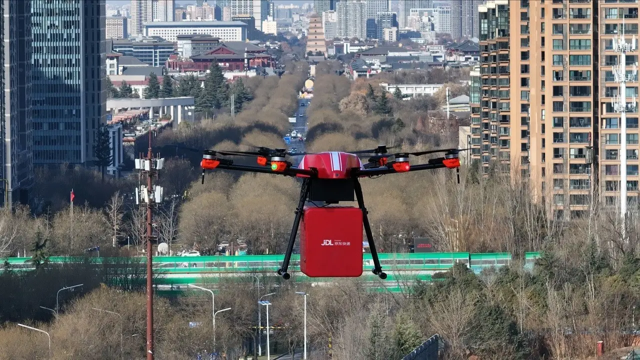 京东跨江无人机物流航线降本15%，低空经济迎来商业拐点(图1)